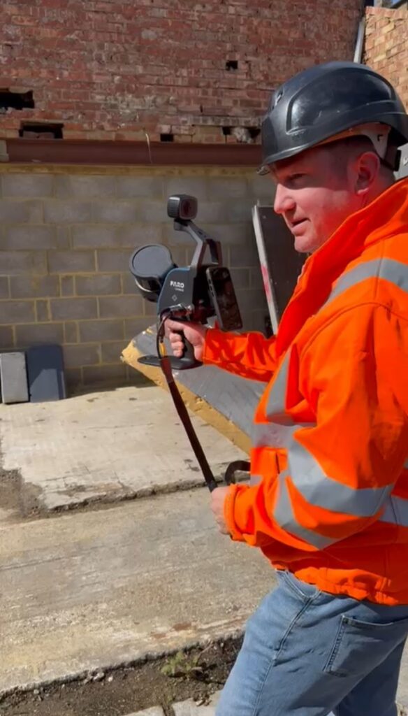 3D laser scanner conducting structural survey with millimeter precision