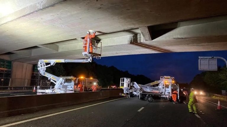 Cracked Bridge Over M4 Motorway to Be Demolished